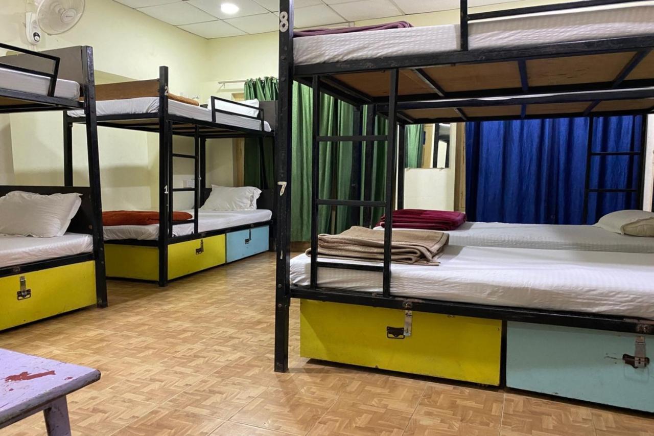 Vagabond Stay Hostel Varanasi Dış mekan fotoğraf