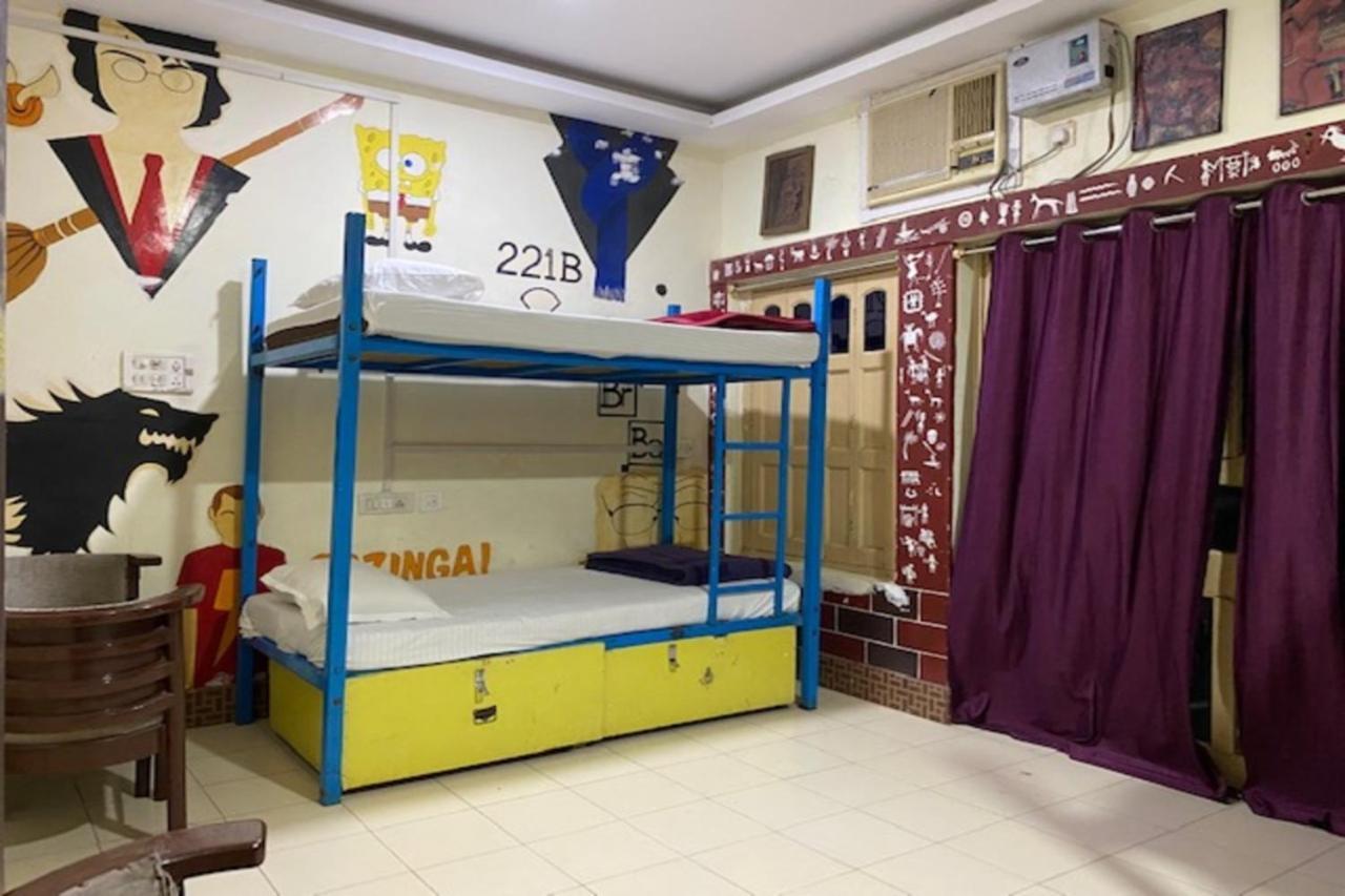 Vagabond Stay Hostel Varanasi Dış mekan fotoğraf