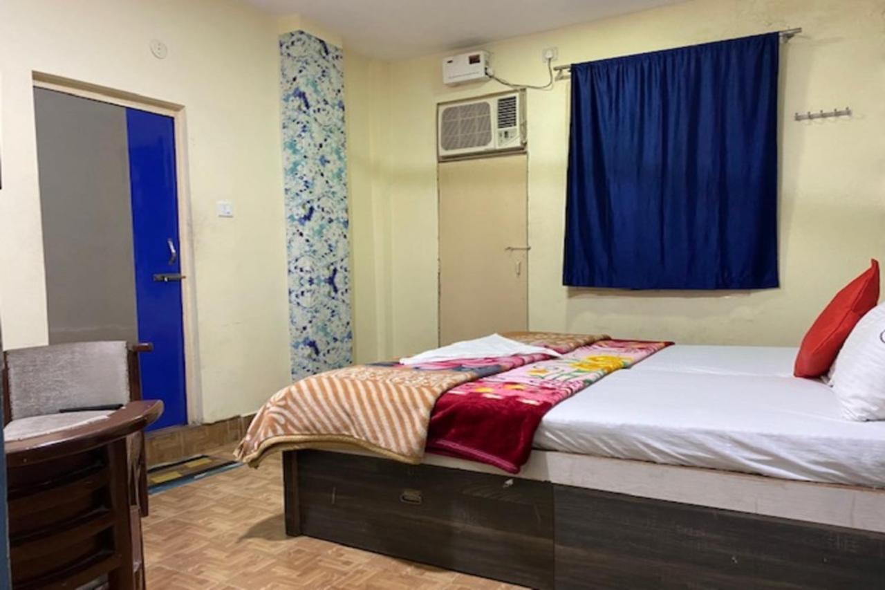 Vagabond Stay Hostel Varanasi Dış mekan fotoğraf