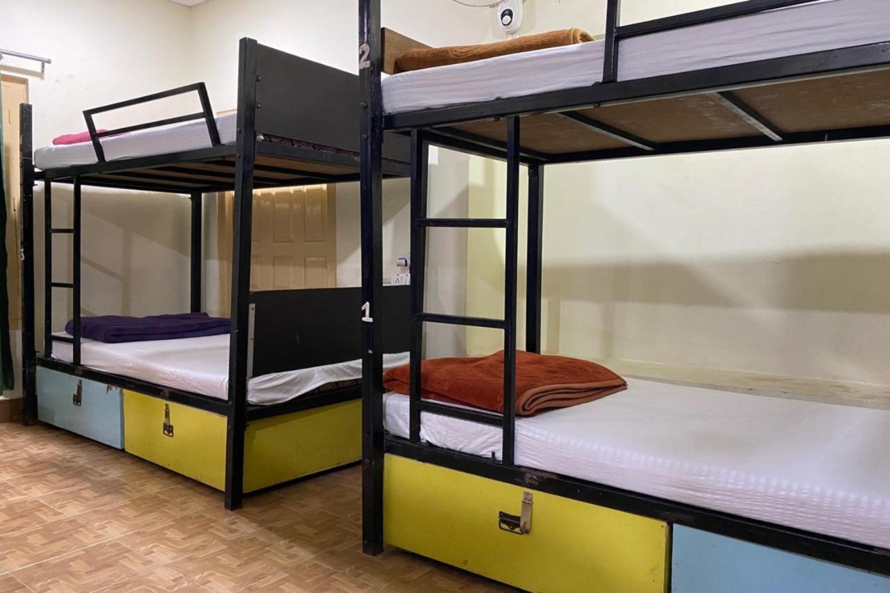 Vagabond Stay Hostel Varanasi Dış mekan fotoğraf